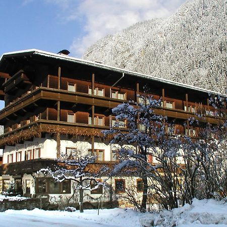 Hotel-Pension Strolz Mayrhofen Εξωτερικό φωτογραφία