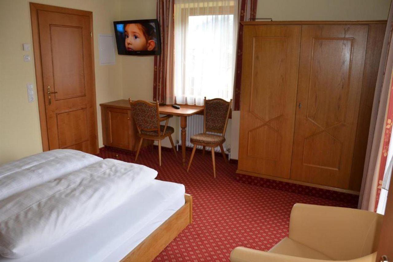 Hotel-Pension Strolz Mayrhofen Εξωτερικό φωτογραφία