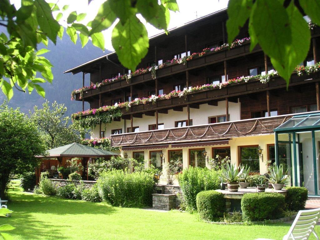 Hotel-Pension Strolz Mayrhofen Εξωτερικό φωτογραφία