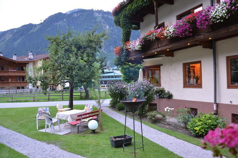 Hotel-Pension Strolz Mayrhofen Εξωτερικό φωτογραφία